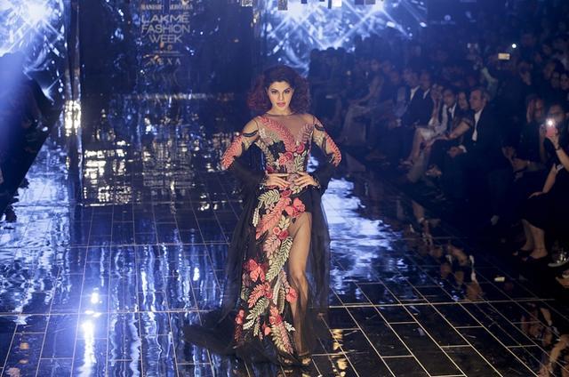 世界四大时装周之首（世界四大时装周特点）-第7张图片