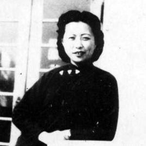 莉雅丝·吉蒙里（莉雅丝·吉蒙里等身）