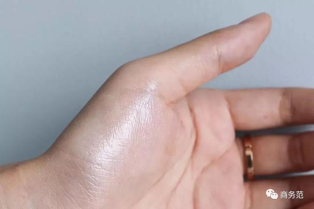 香奈儿可可小姐香水哪款最好闻又持久（香奈儿可可小姐香水有几款）-第25张图片