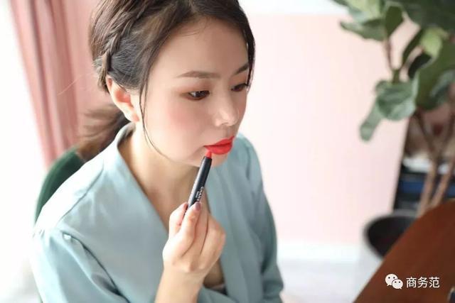 香奈儿可可小姐香水哪款最好闻又持久（香奈儿可可小姐香水有几款）-第43张图片