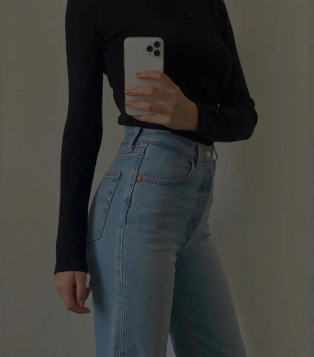 李维斯牛仔裤价格一般是多少(李维斯牛仔裤的价格)-第1张图片 李维斯牛仔裤价格一般是多少(李维斯牛仔裤的价格)-第1张图片