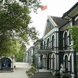 湖南第一师范学院专科（湖南第一师范学院专升本专业科目）