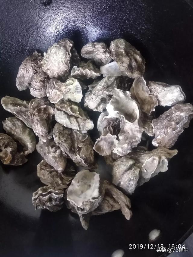 含锌的食物比较高的有哪些（哪些食物含锌元素比较丰富）-第1张图片