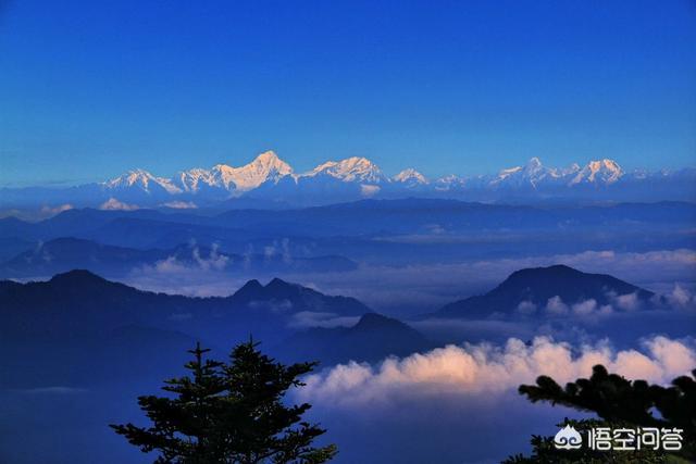 全世界最高的山峰是什么山峰（世界上最高的山峰是什么山峰）-第1张图片