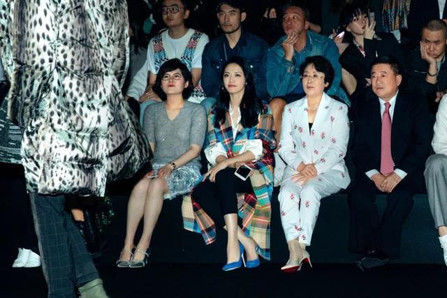 鄂尔多斯羊绒衫官网（鄂尔多斯羊绒衫旗舰店）-第6张图片