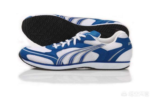 国产跑步鞋哪个品牌比较好（国产跑鞋哪个做得比较好）-第1张图片